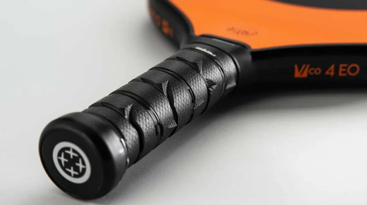 pickleball paddle grip size