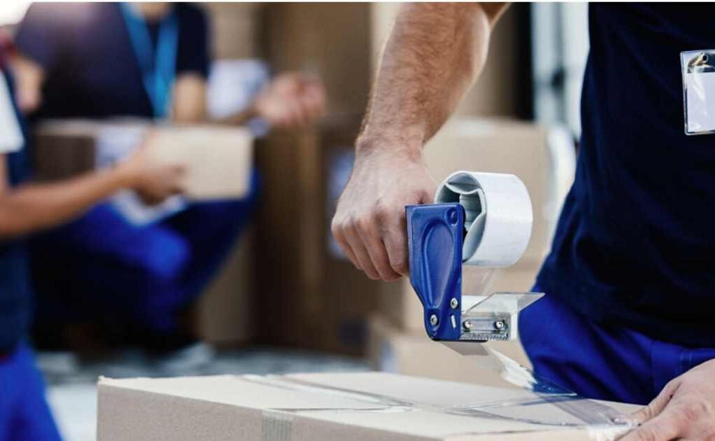 What Should You Consider When Choosing a Commercial Moving Company?